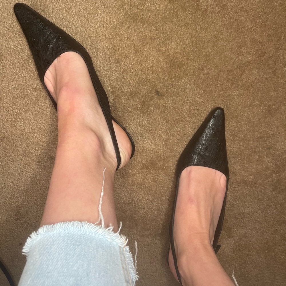 USED St John’s Black Pumps